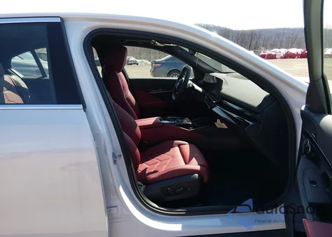 2025 BMW I5 xDrive40 from USA, damaged, VIN WBY13HG00SCT75368